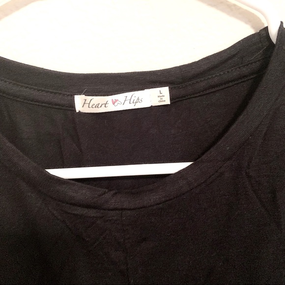 Black crop top with twist knot 🖤 - Picture 5 of 7